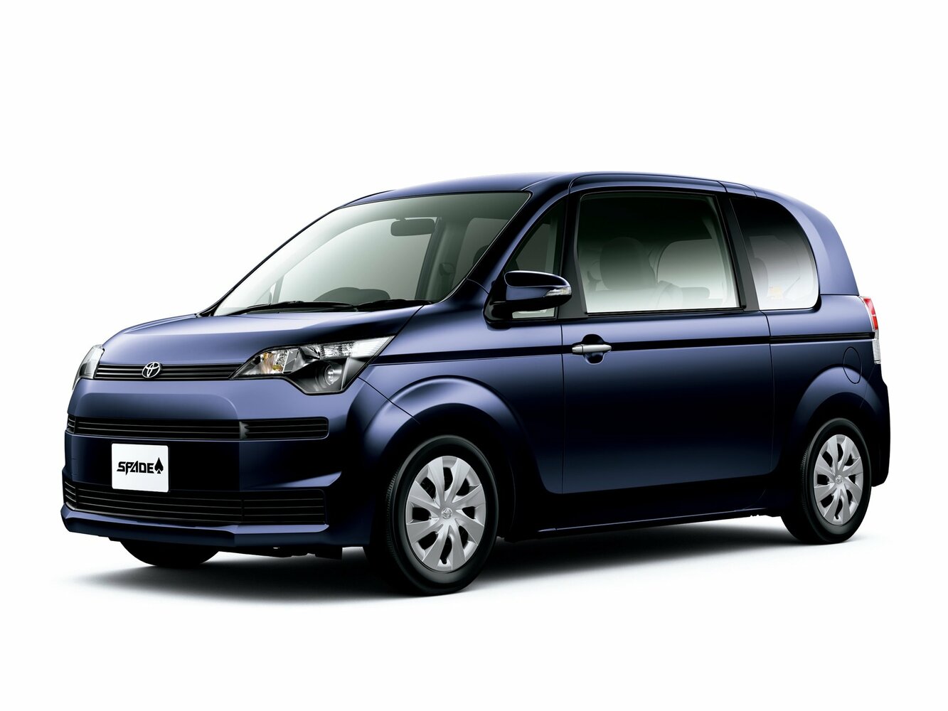 Toyota Spade I (2012-2020) - Компактвэн