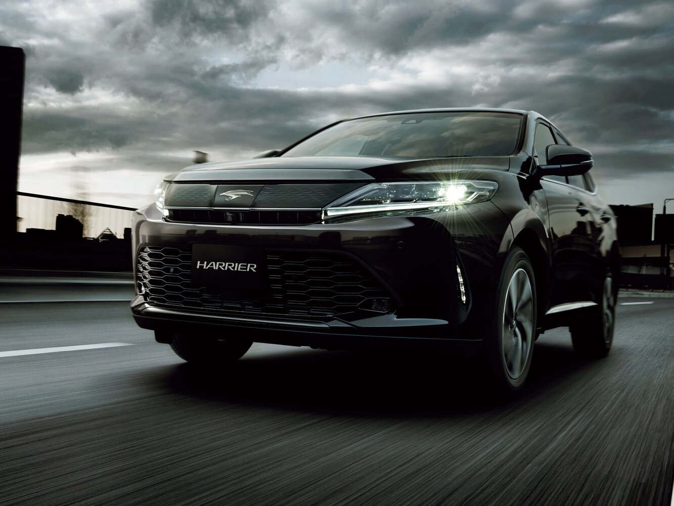 Toyota Harrier III (2013-2020) - Внедорожник 5 дв.