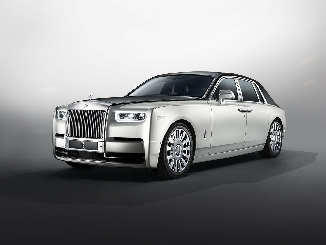 Rolls-Royce Phantom VIII (2017-2026) - Седан