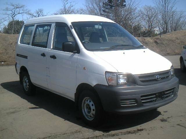 Toyota Town Ace III (1996-2007) - Компактвэн