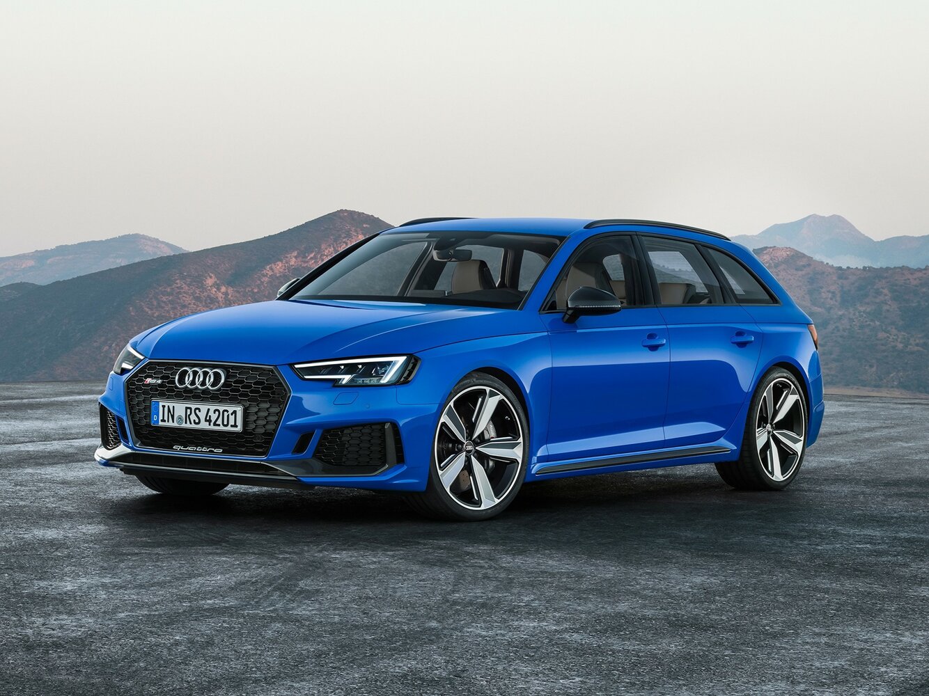 Audi RS 4 IV (2017-2026) - Универсал 5 дв.