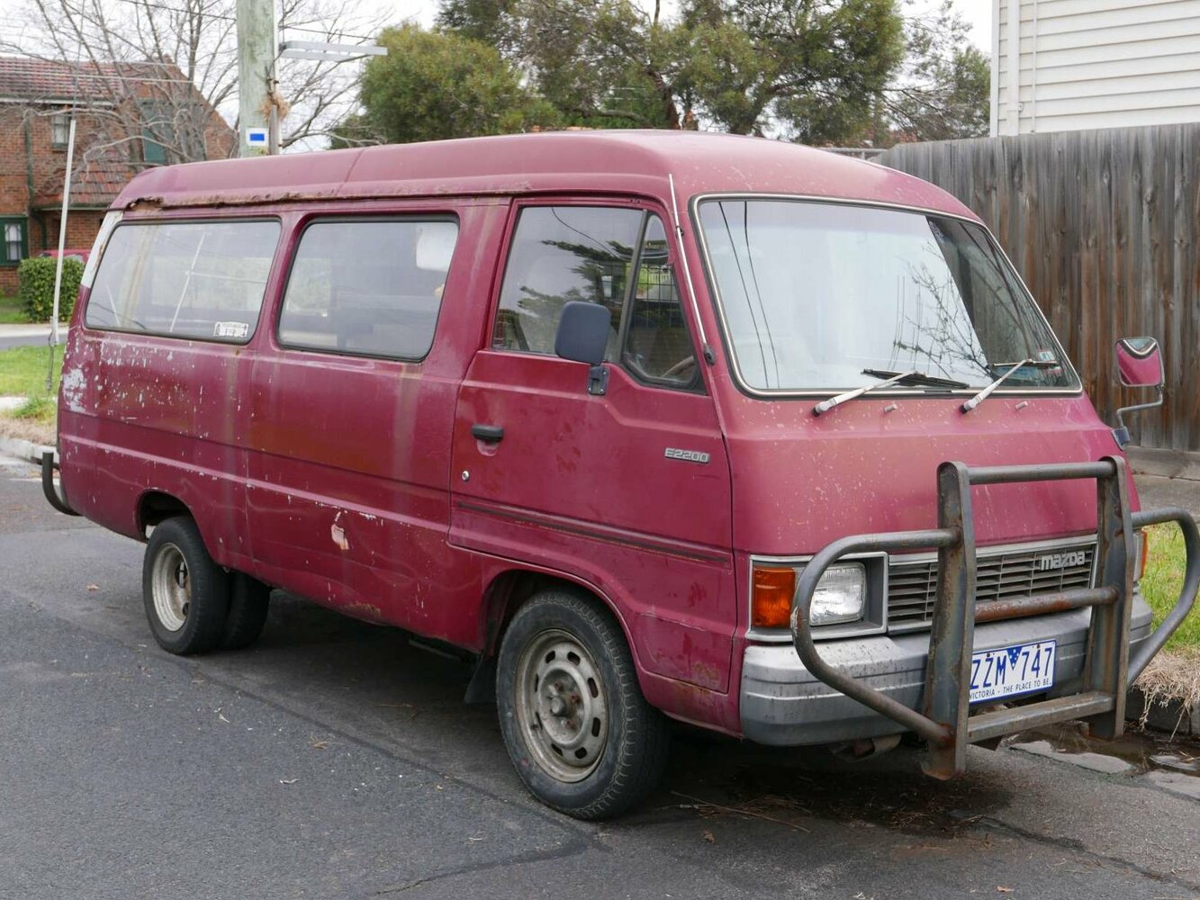 Mazda Bongo II (1977-1983) - Минивэн