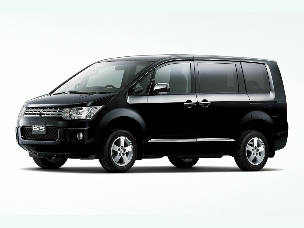 Mitsubishi Delica D:5 I (2007-2026) - Минивэн
