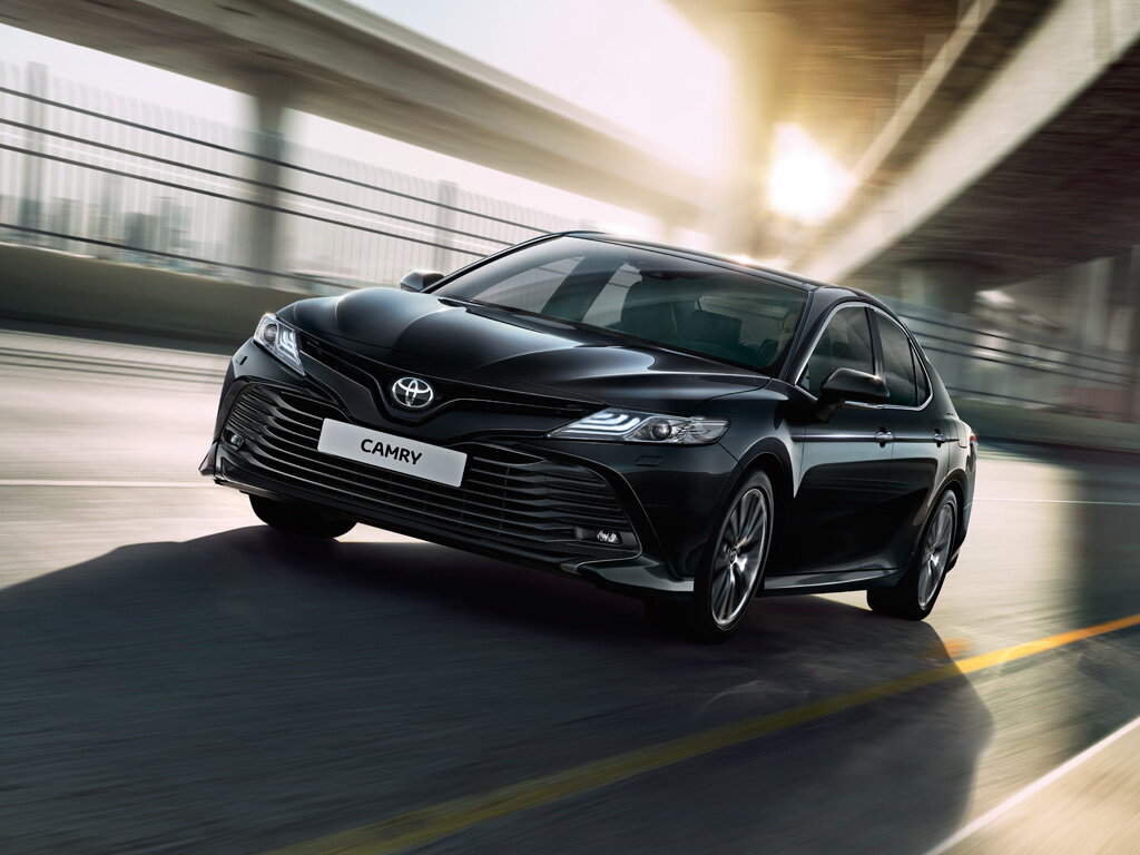 Toyota Camry VIII (2017-2026) - Седан
