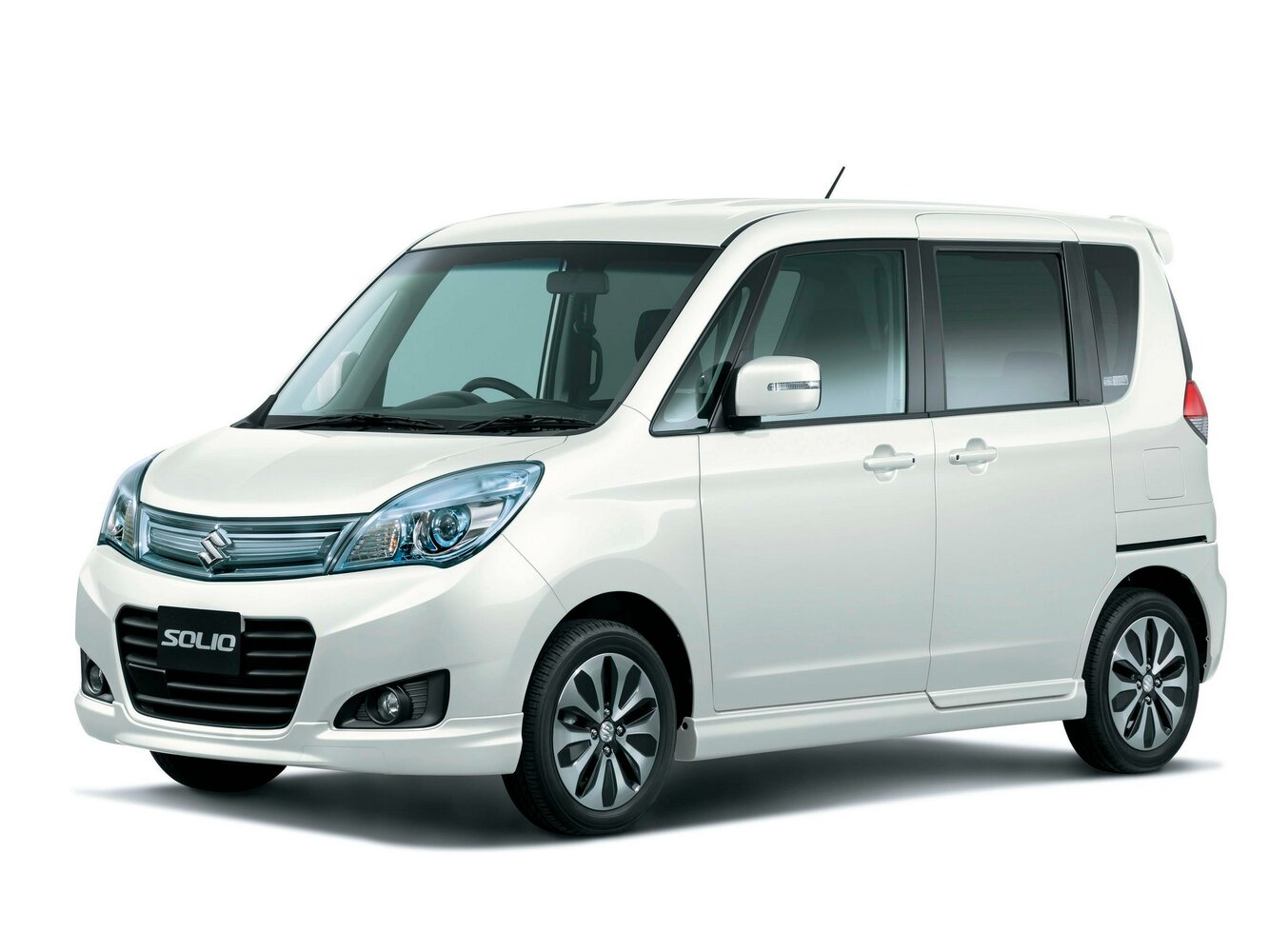 Suzuki Solio II (2011-2015) - Микровэн