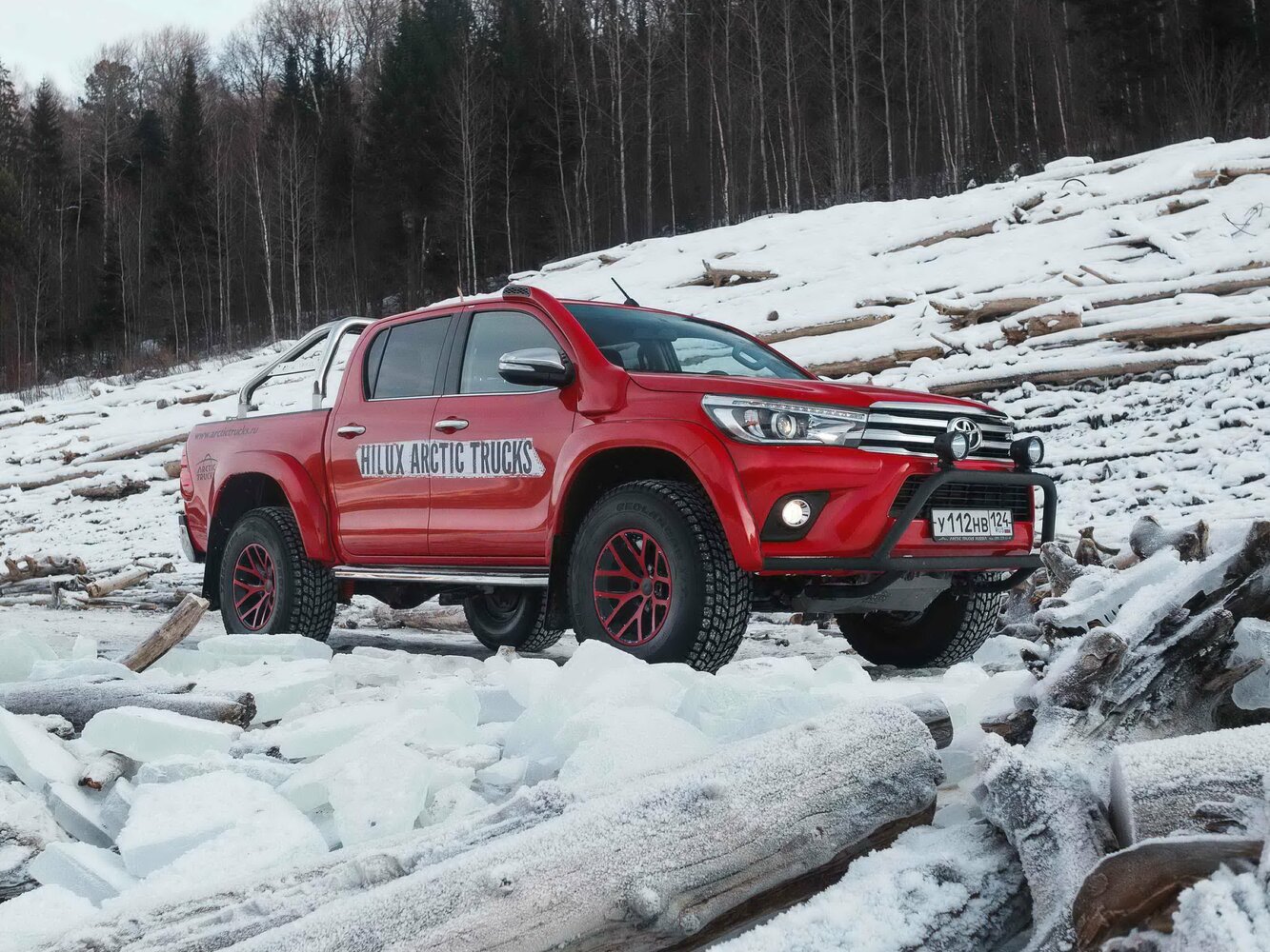 Toyota Hilux VIII (2015-2026) - Пикап Двойная кабина Arctic Trucks