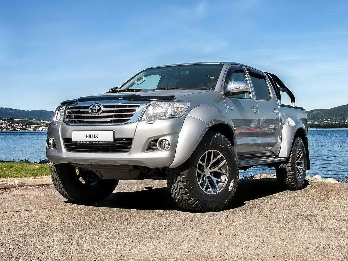 Toyota Hilux VII (2004-2015) - Пикап Двойная кабина Arctic Trucks
