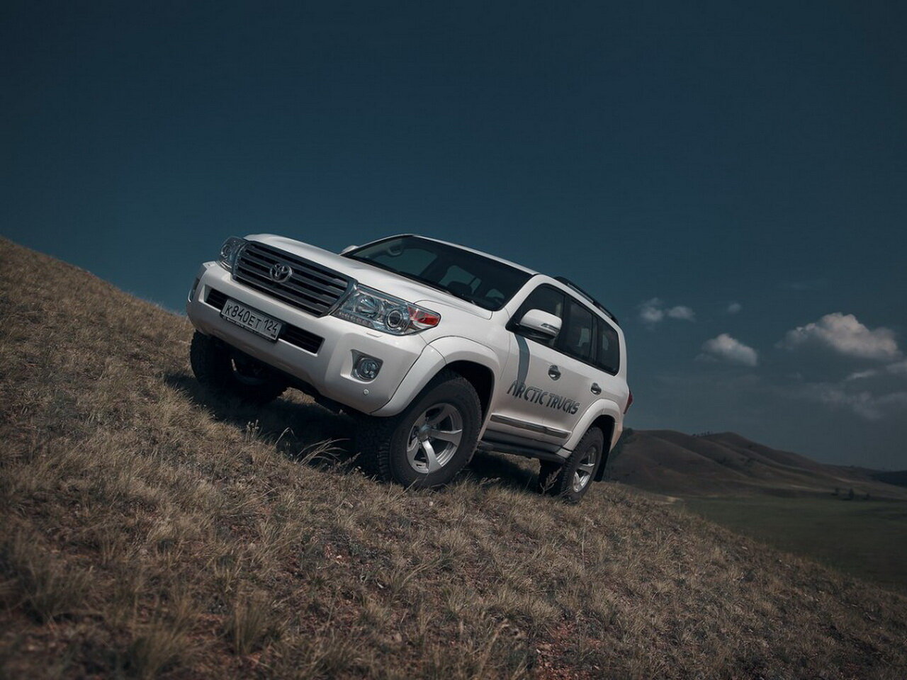 Toyota Land Cruiser 200 (2007-2021) - Внедорожник 5 дв. Arctic Trucks
