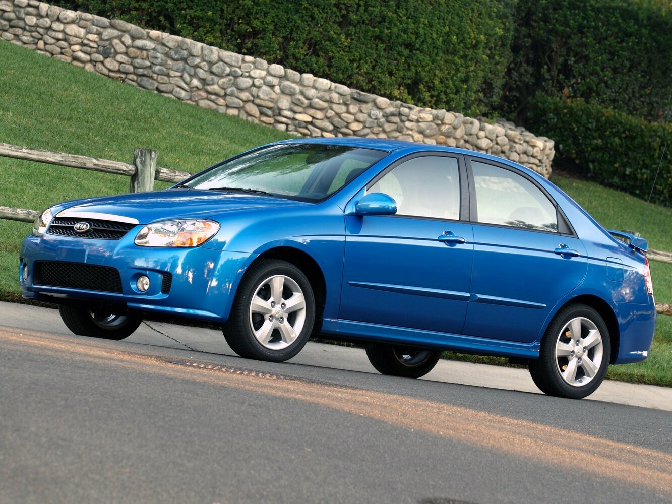 Kia Spectra II (2003-2008) - Седан