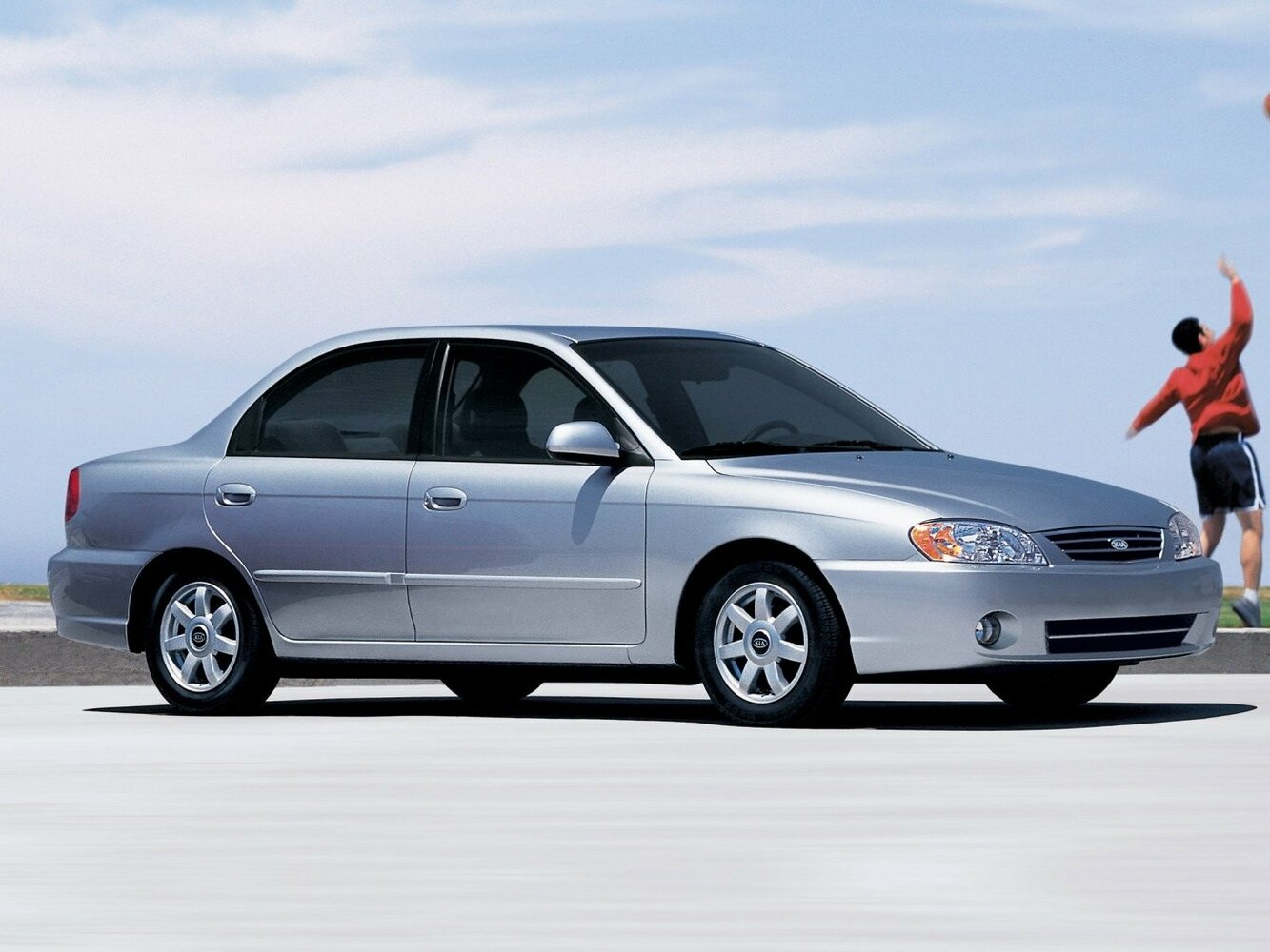 Kia Spectra I (2000-2011) - Седан