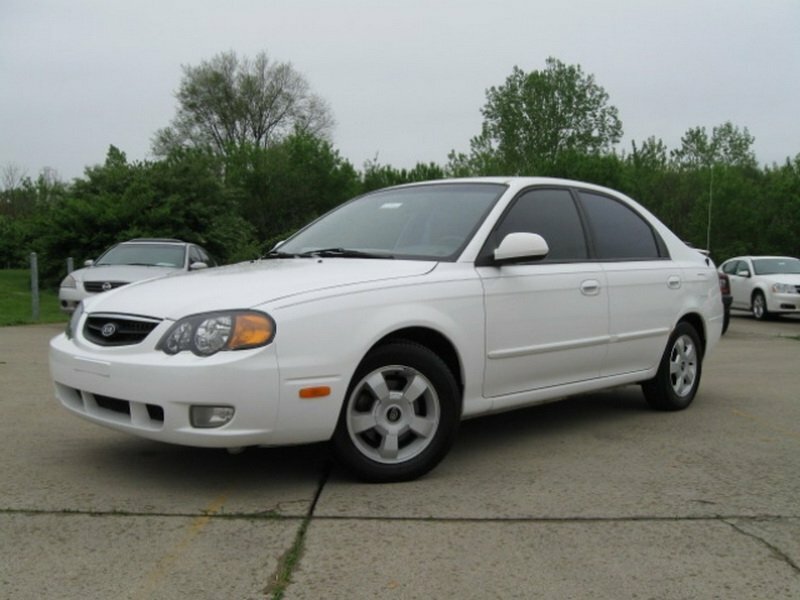 Kia Spectra I (2000-2011) - Лифтбек