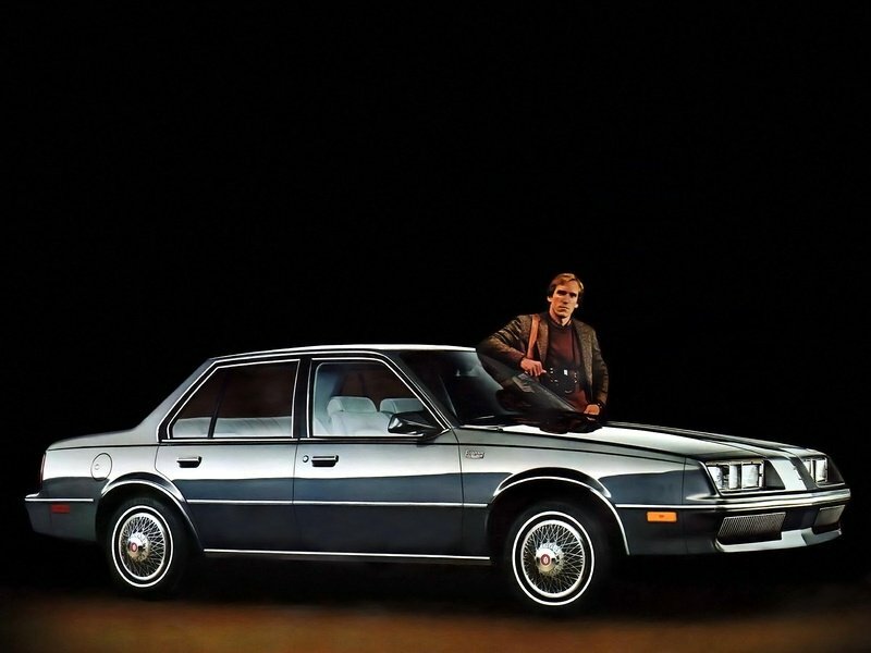 Oldsmobile Firenza I (1982-1988) - Седан