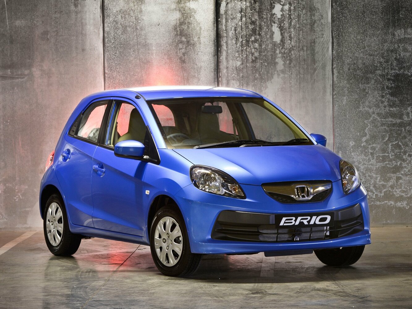 Honda Brio I (2011-2018) - Хэтчбек 5 дв.