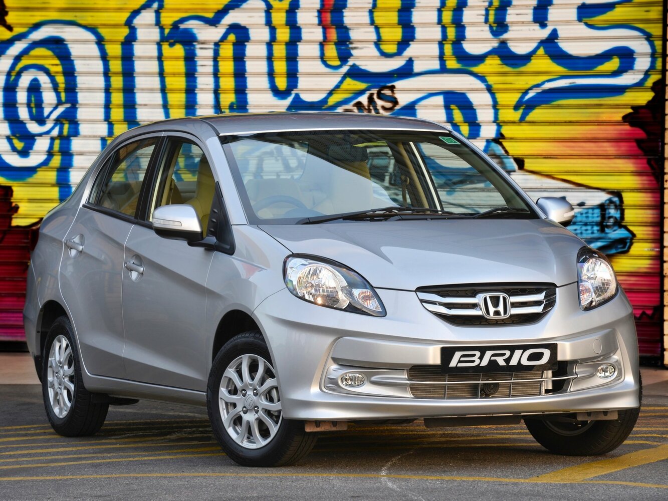 Honda Brio I (2011-2018) - Седан Amaze