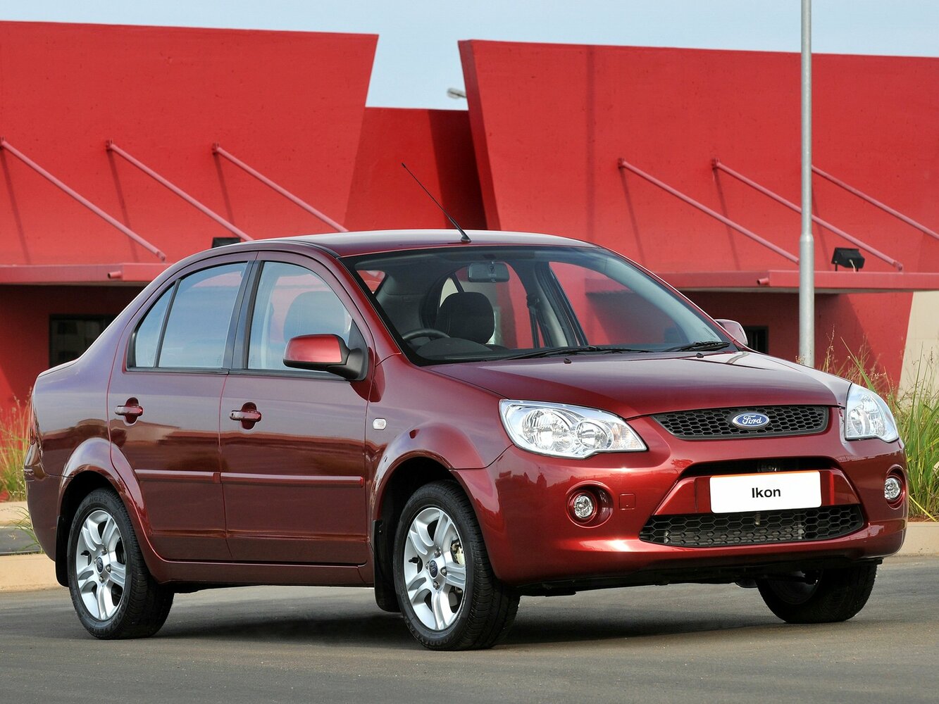 Ford Ikon II (2007-2015) - Седан
