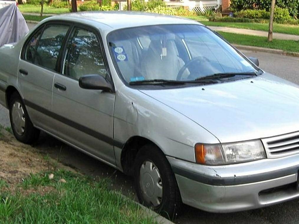 Toyota Corolla II IV (1990-1994) - Седан