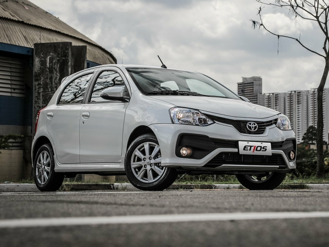 Toyota Etios I (2010-2021) - Хэтчбек 5 дв.