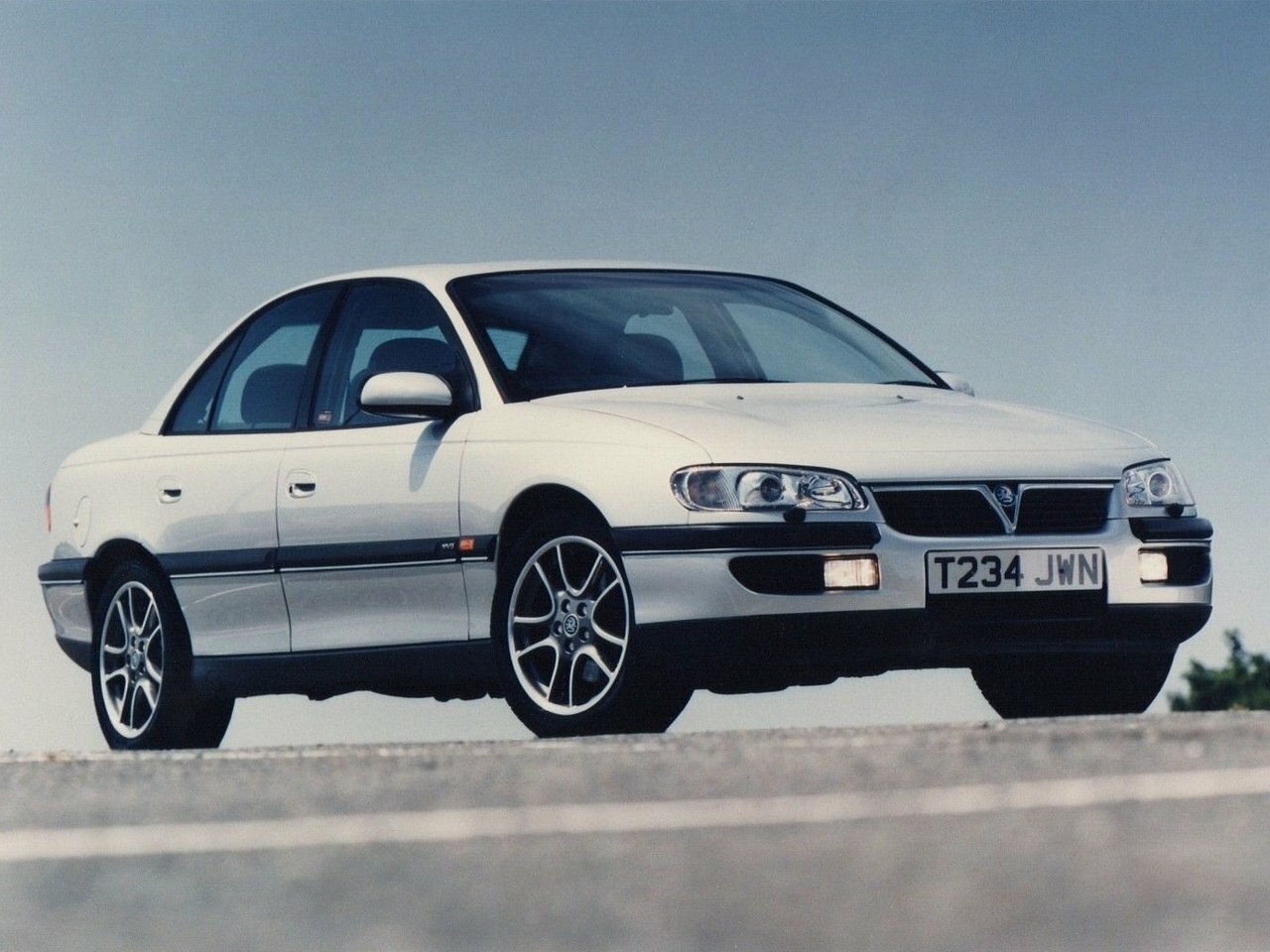 Vauxhall Omega B (1994-2003) - Седан