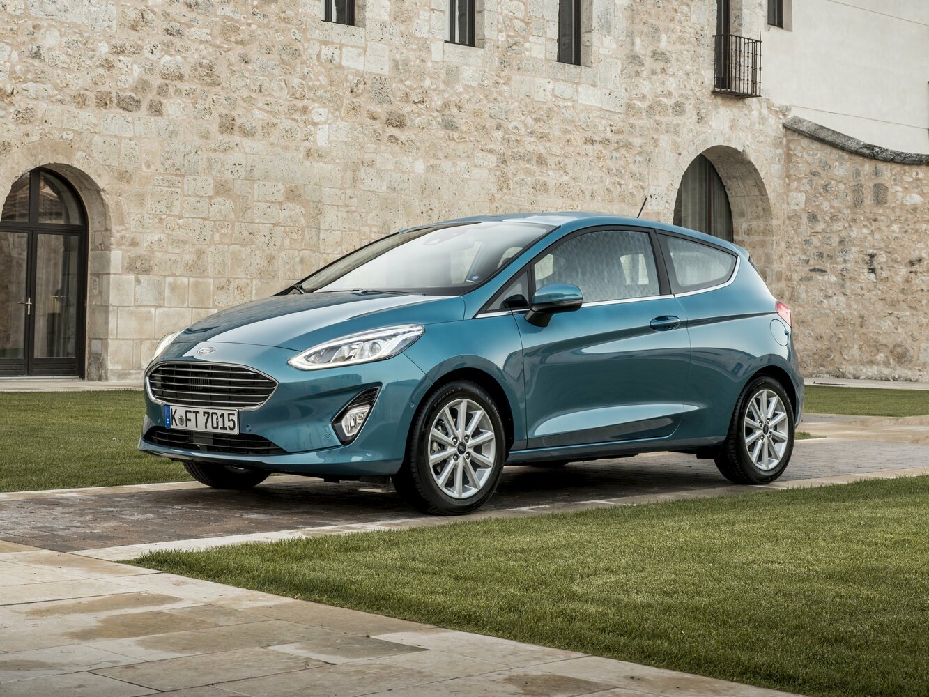 Ford Fiesta Mk7 (2017-2023) - Хэтчбек 3 дв.