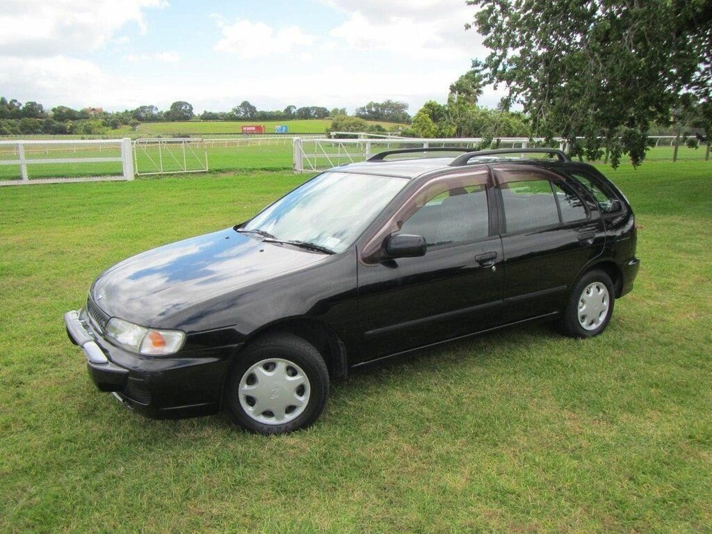 Nissan Lucino I (1994-1999) - Хэтчбек 5 дв.