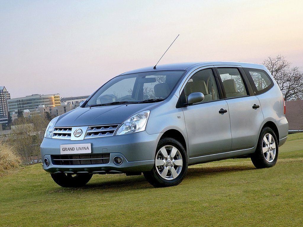 Nissan Livina I (2006-2019) - Минивэн Grand