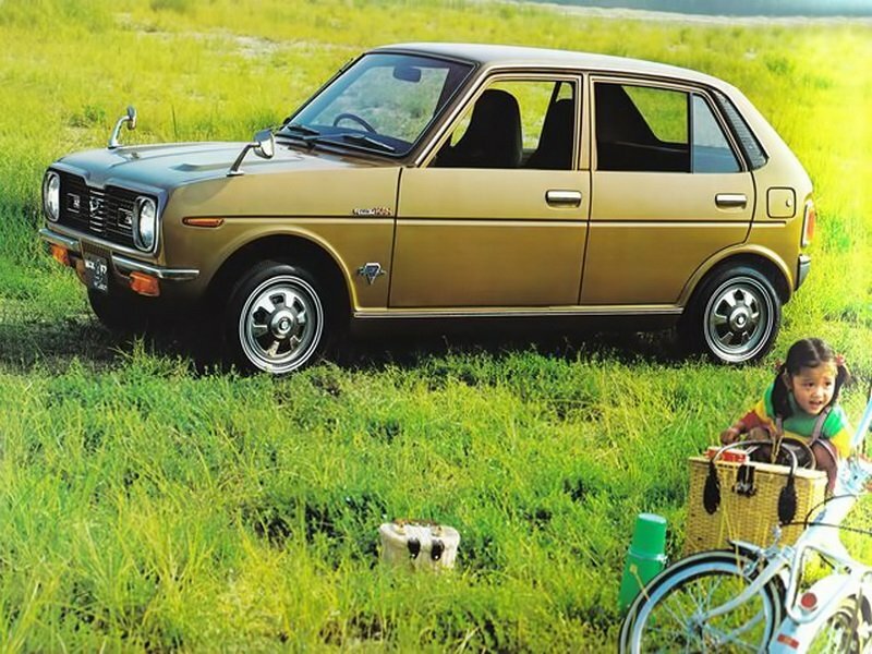 Daihatsu Fellow II (1970-1976) - Седан