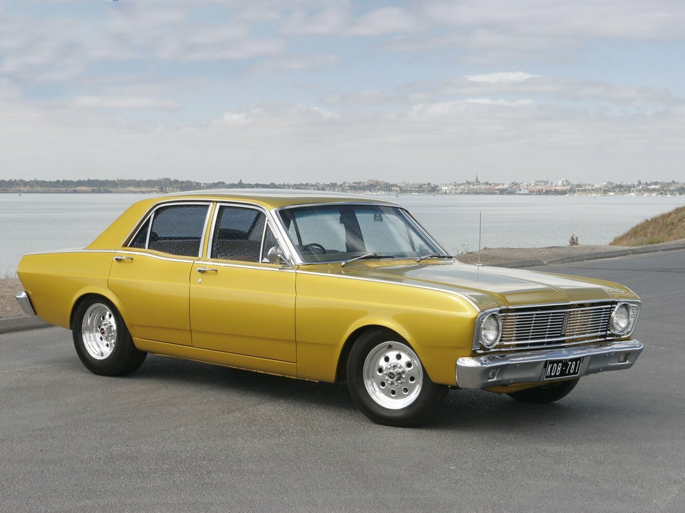 Ford Falcon II (1966-1972) - Седан