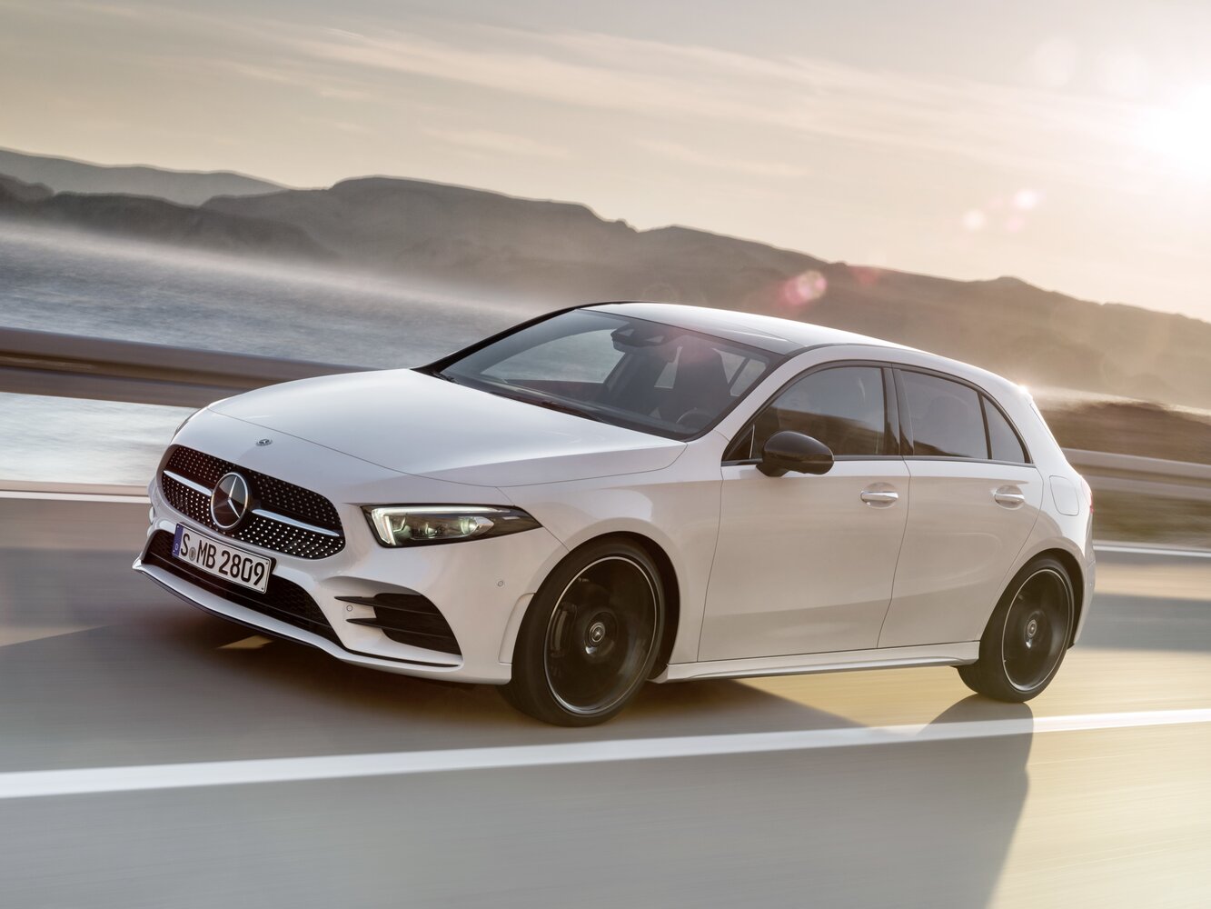 Mercedes-Benz A-Класс IV (2018-2026) - Хэтчбек 5 дв.
