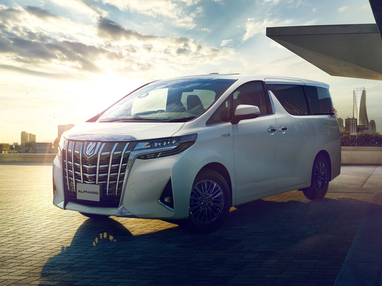 Toyota Alphard III (2015-2023) - Минивэн