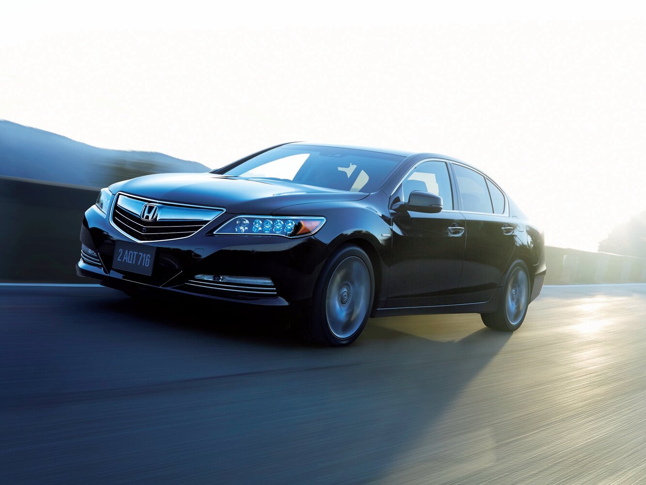 Honda Legend V (2015-2021) - Седан