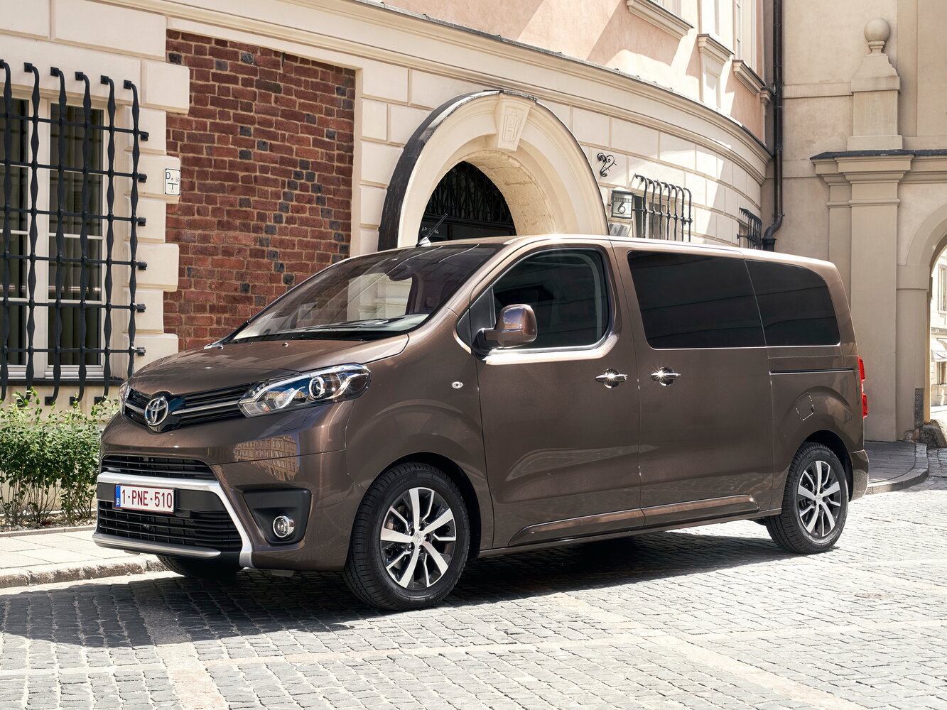 Toyota ProAce II (2016-2026) - Минивэн L1