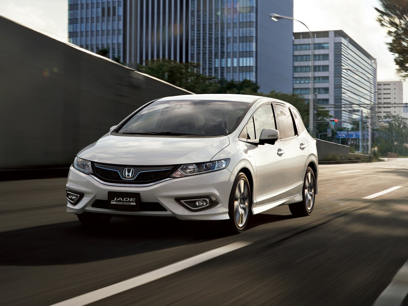 Honda Jade I (2015-2020) - Компактвэн