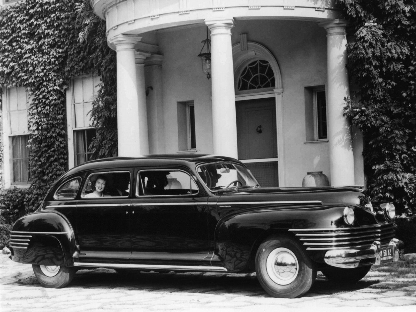 Chrysler Imperial V (1940-1948) - Седан