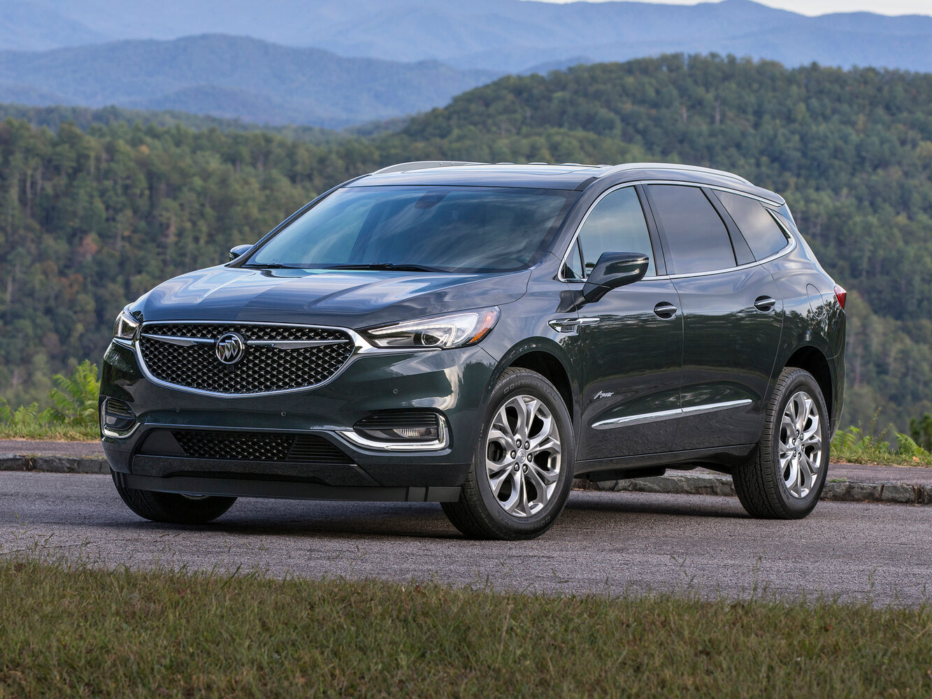 Buick Enclave II (2018-2026) - Внедорожник 5 дв.