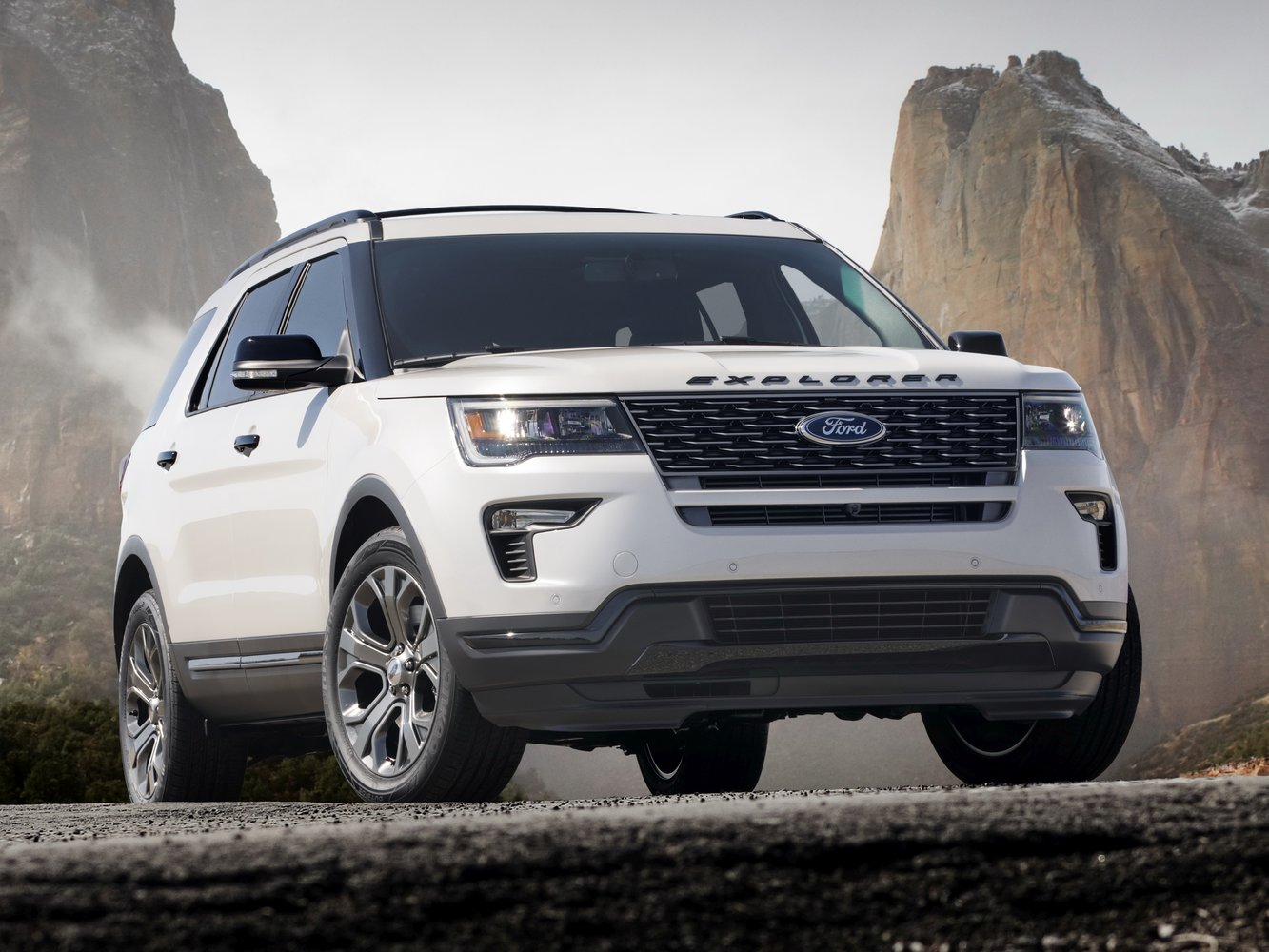 Ford Explorer V (2010-2019) - Внедорожник 5 дв.