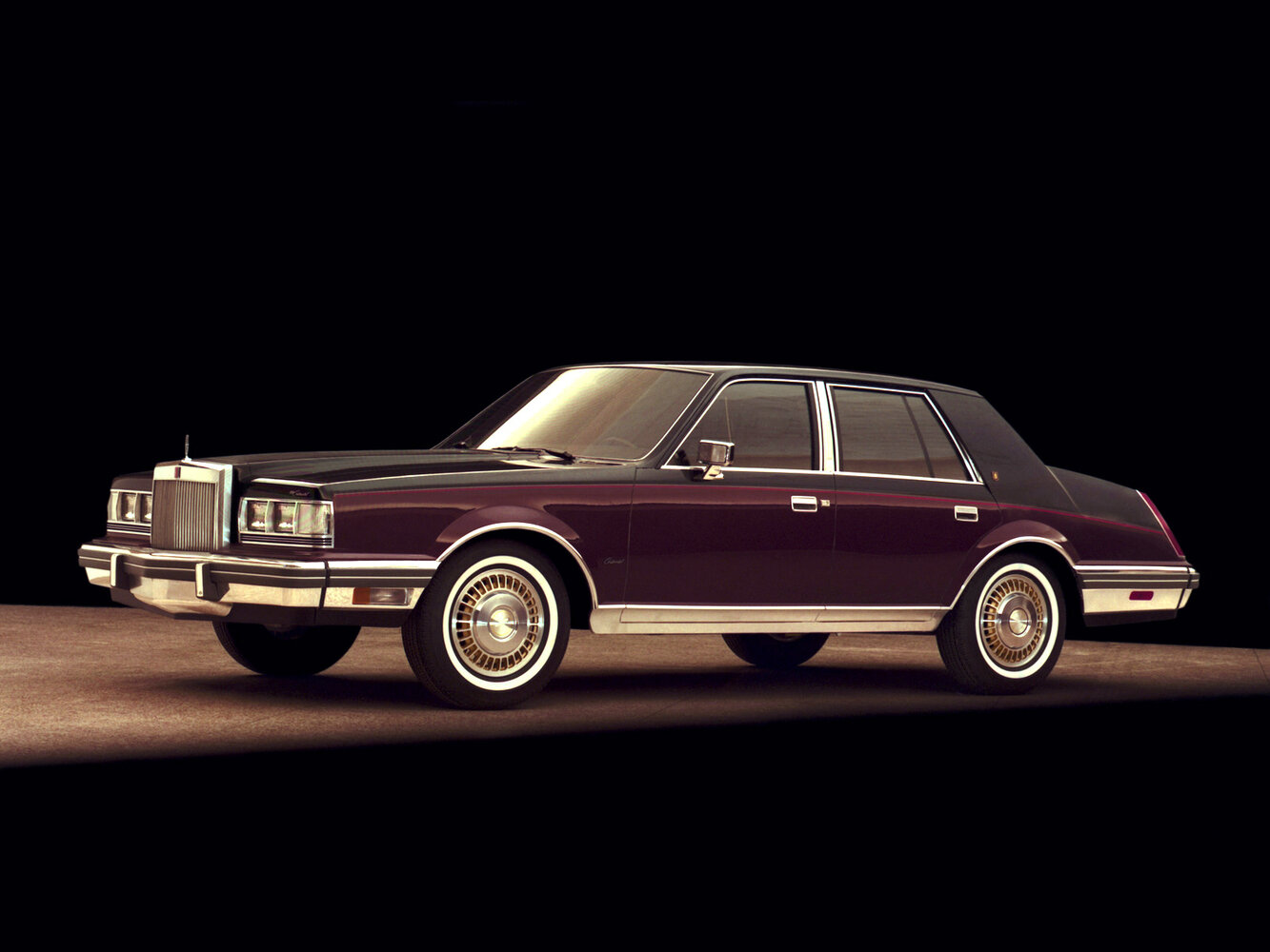 Lincoln Continental VII (1982-1987) - Седан