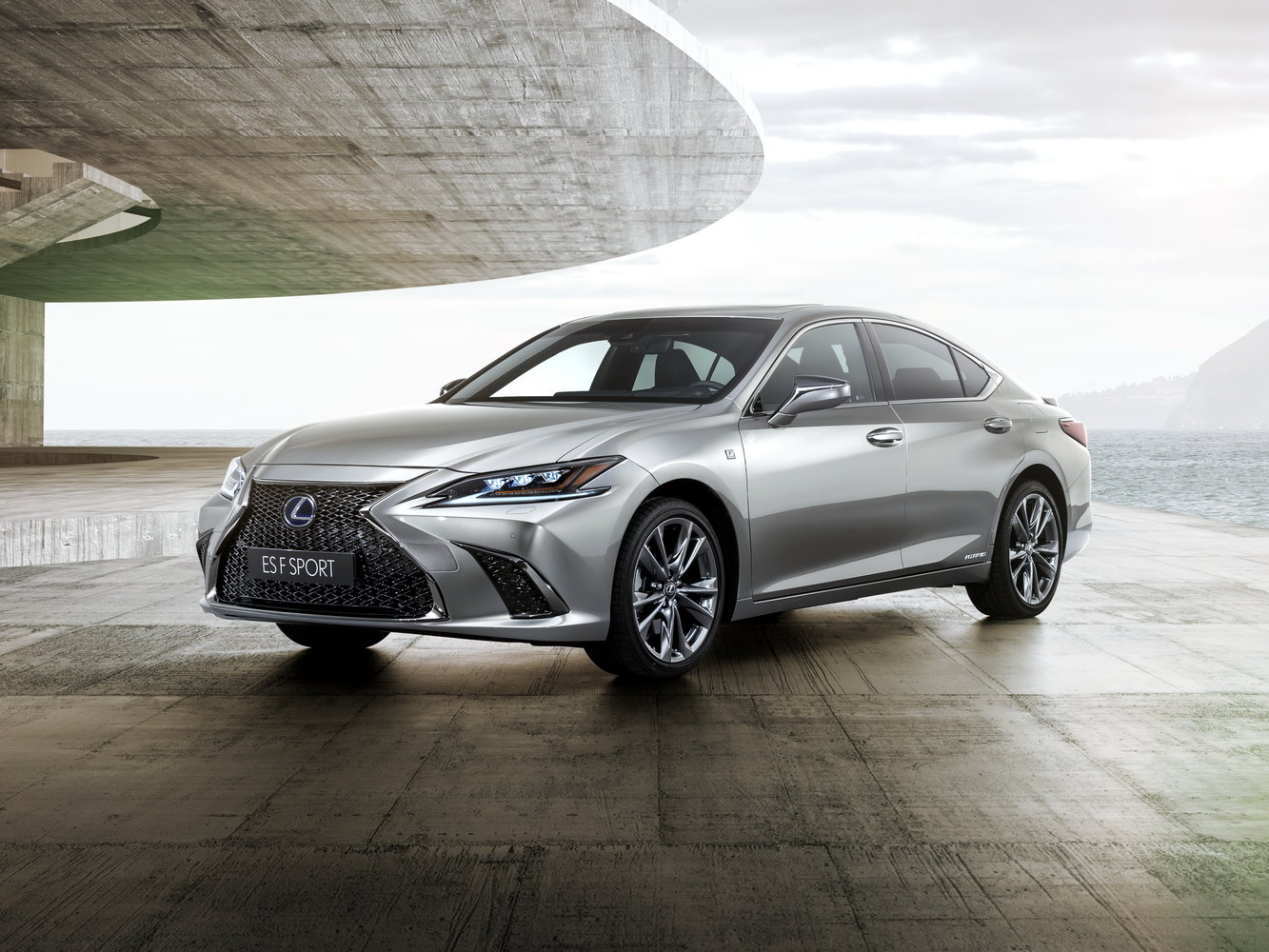 Lexus ES VII (2018-2026) - Седан