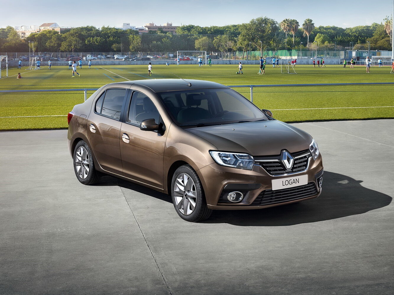 Renault Logan II (2012-2022) - Седан