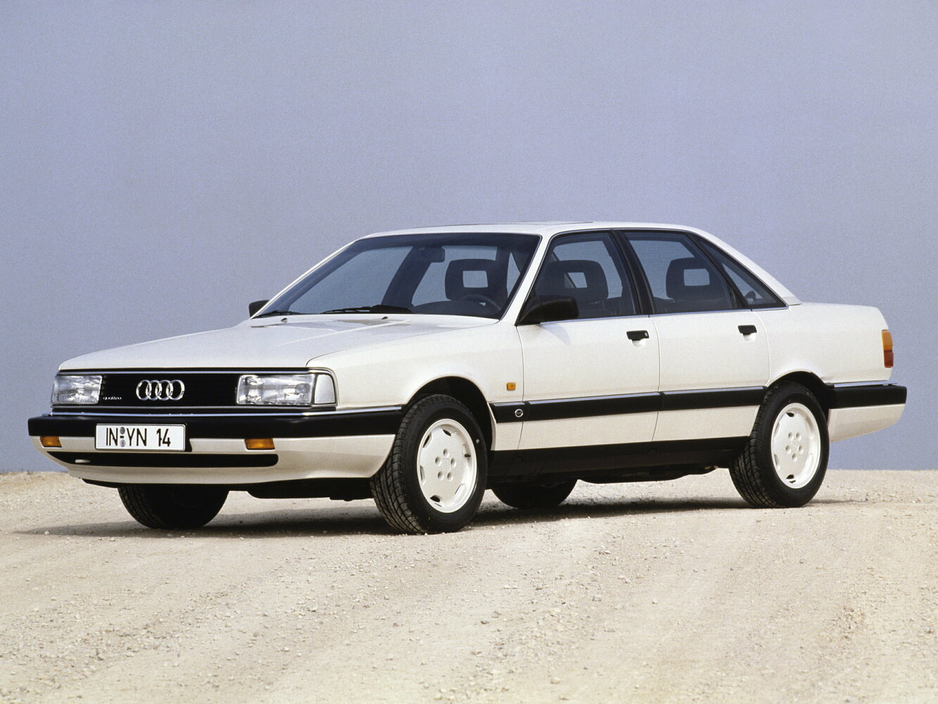 Audi 200 II (1983-1991) - Седан