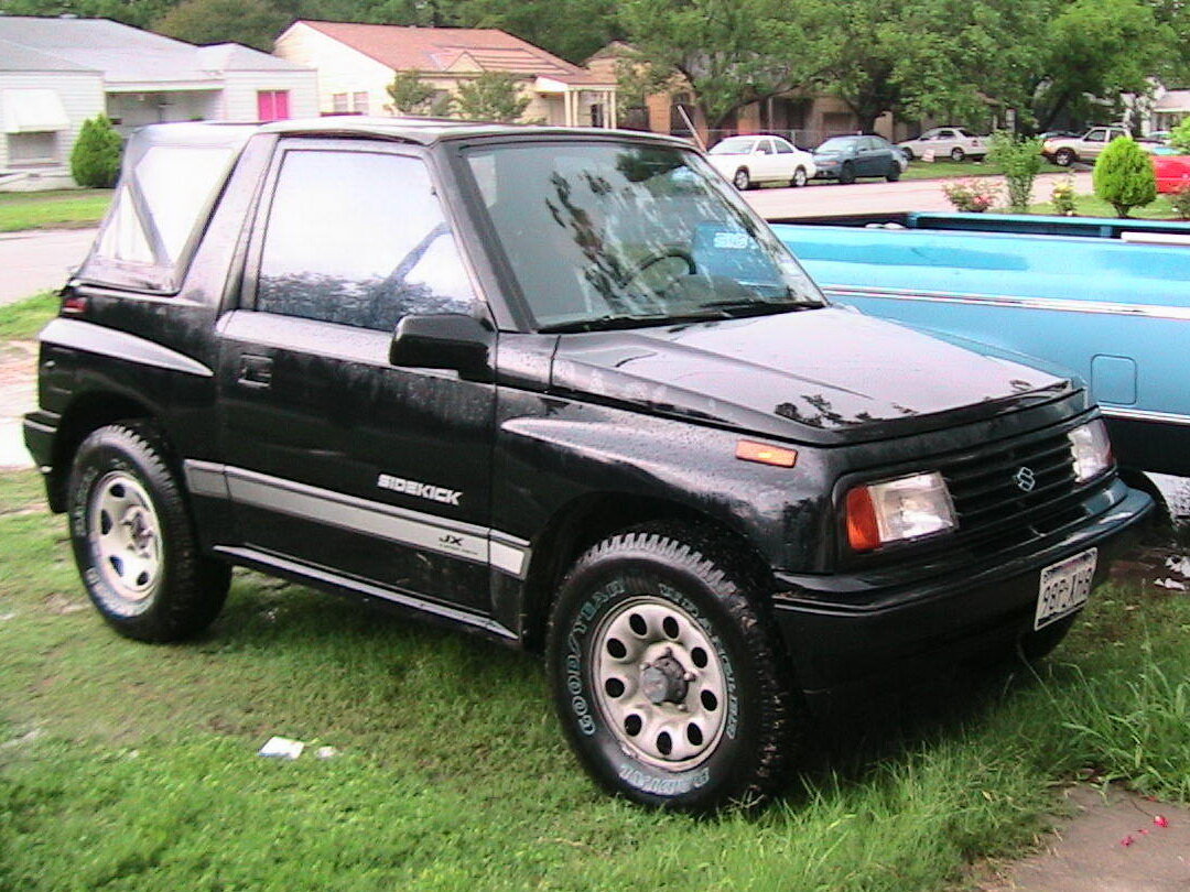 Suzuki Sidekick I (1988-1998) - Внедорожник открытый