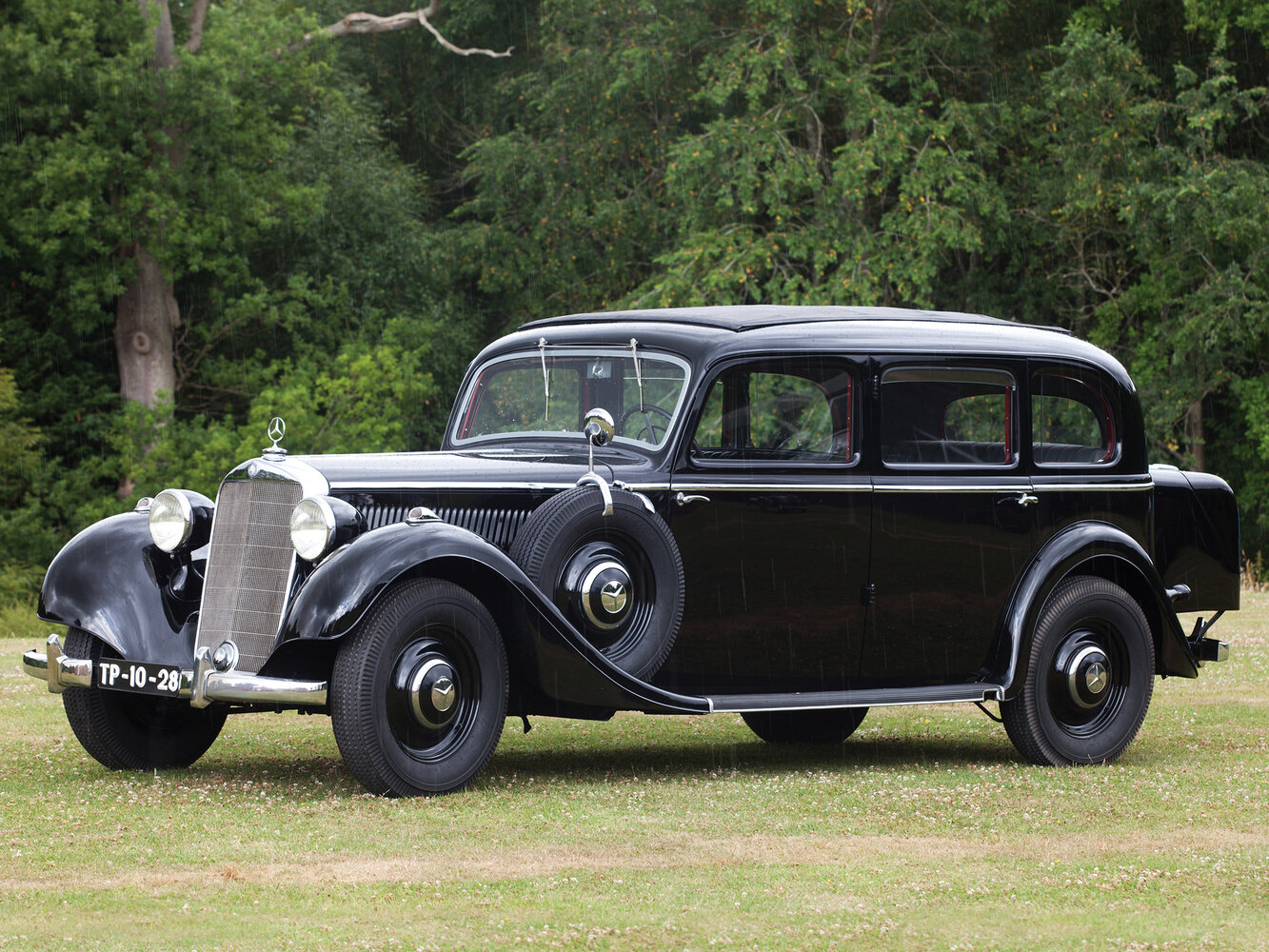 Mercedes-Benz W142 I (1937-1942) - Лимузин