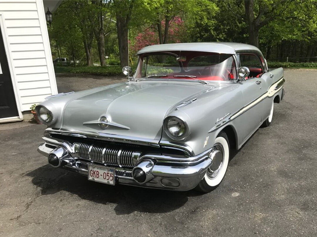 Pontiac Laurentian II (1955-1957) - Седан