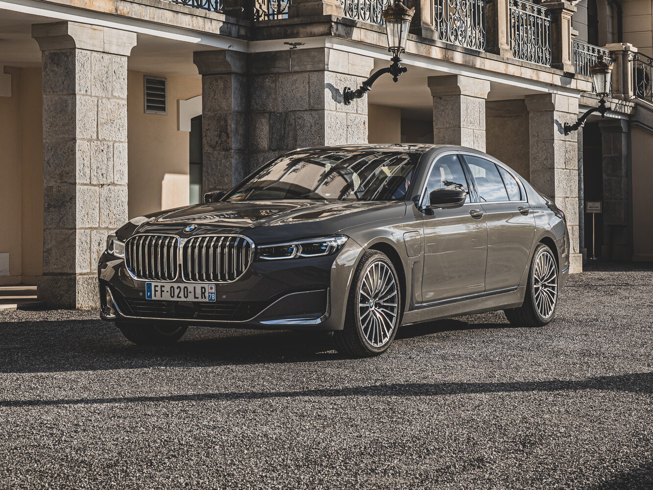 BMW 7 серии VI (2015-2022) - Седан