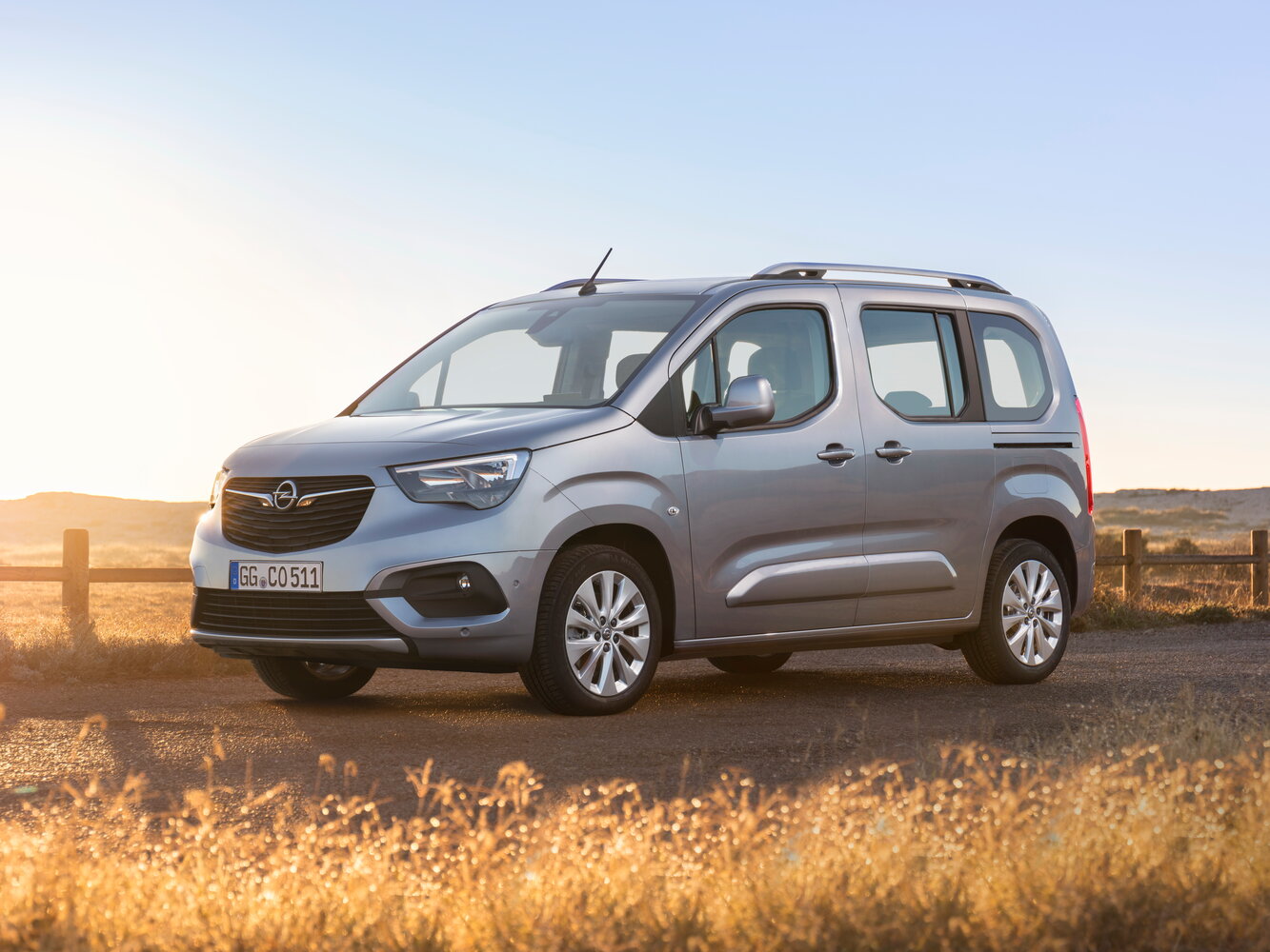 Opel Combo E (2018-2026) - Компактвэн