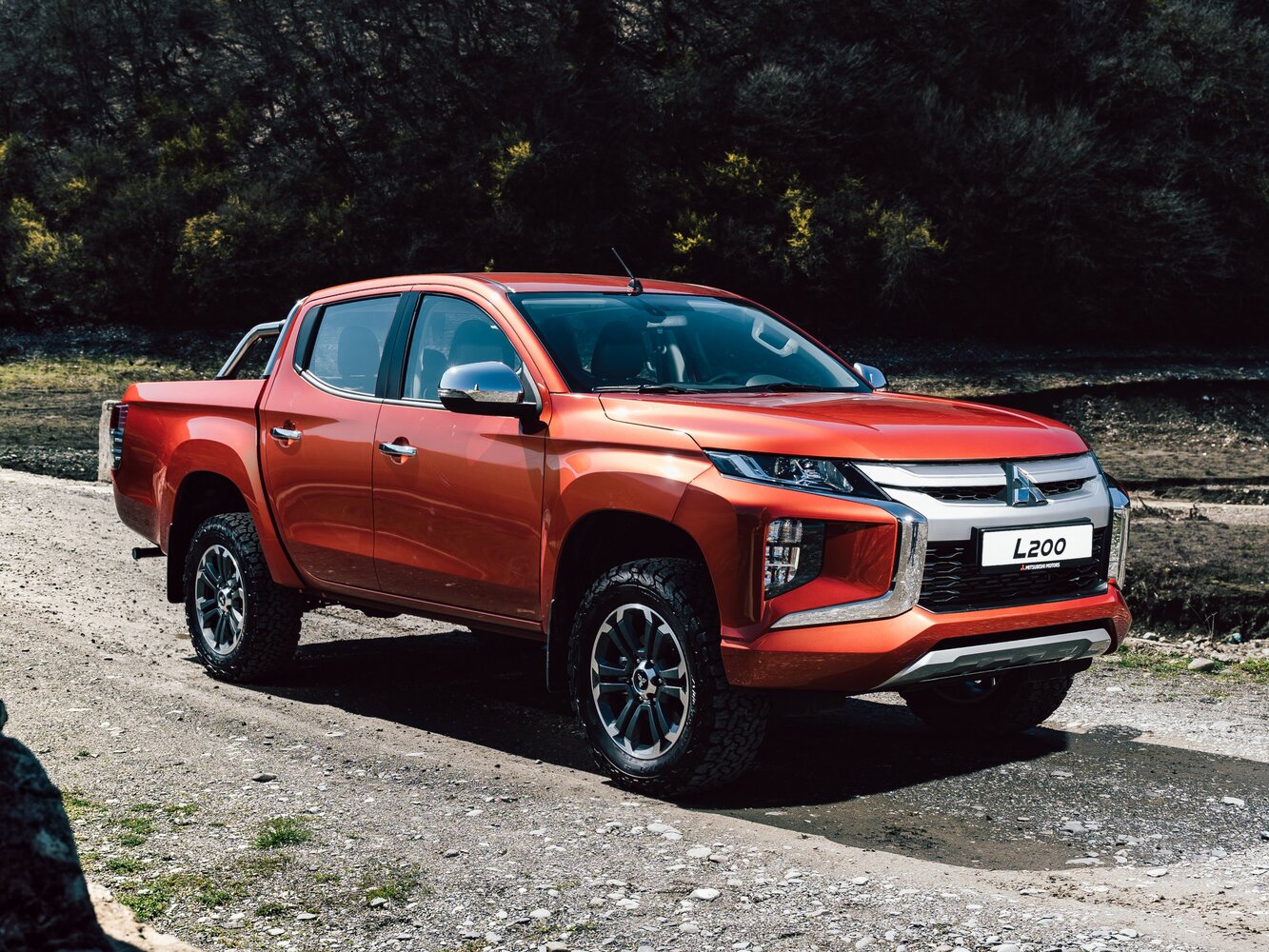 Mitsubishi L200 V (2015-2023) - Пикап Двойная кабина