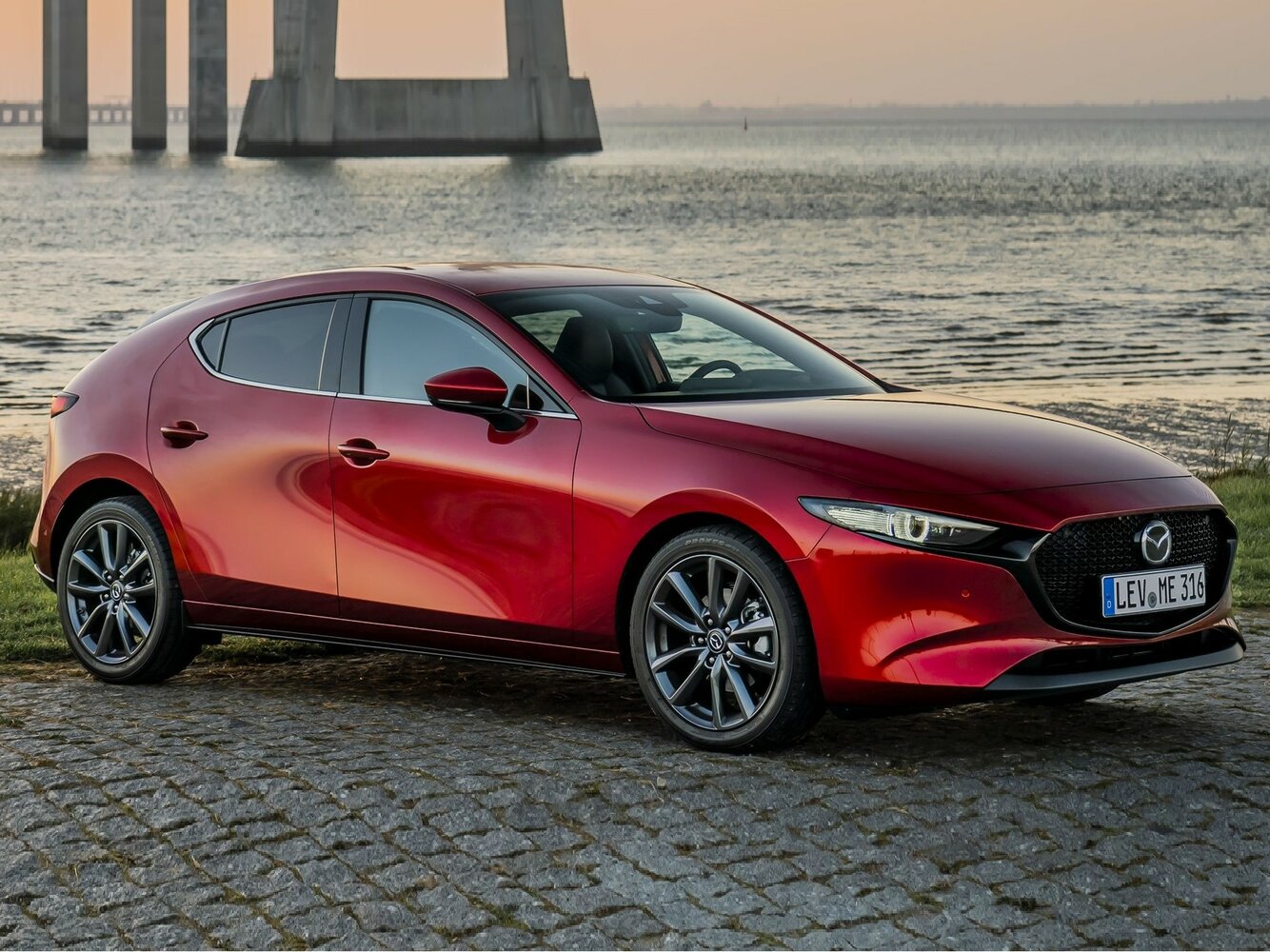 Mazda 3 IV (2018-2026) - Хэтчбек 5 дв.