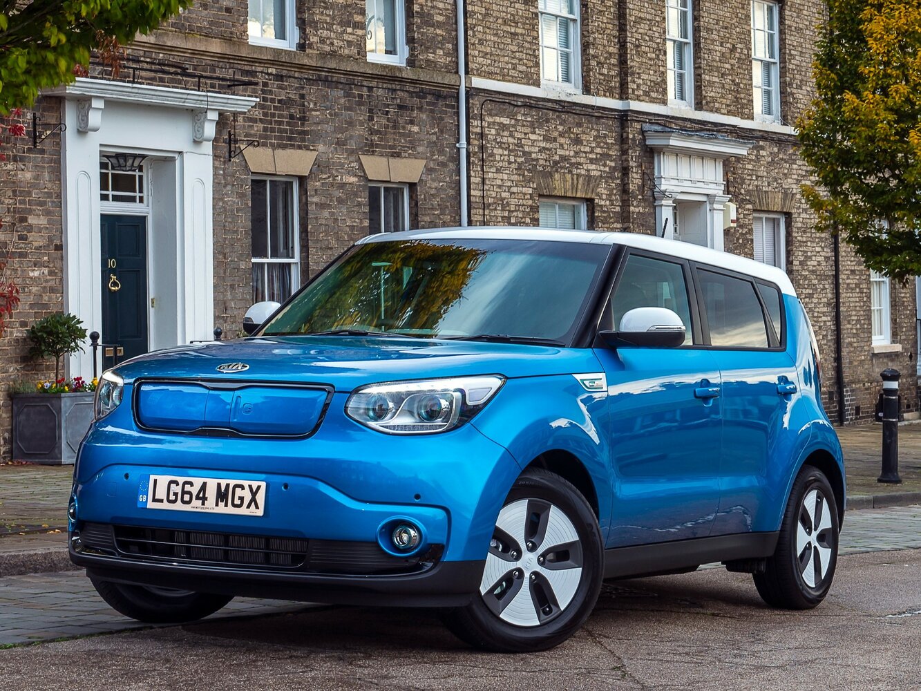 Kia Soul EV I (2014-2019) - Хэтчбек 5 дв.