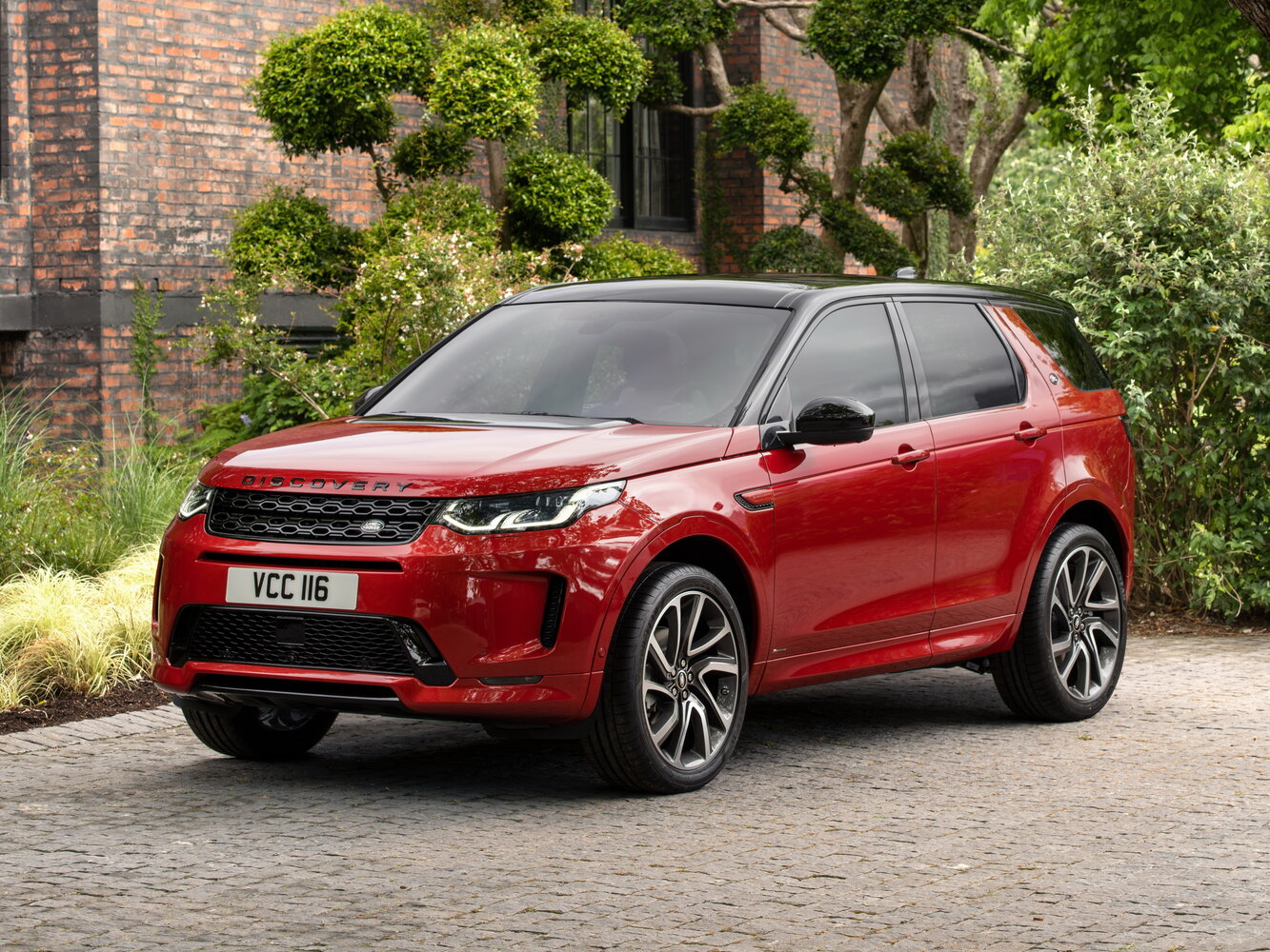 Land Rover Discovery Sport I (2014-2026) - Внедорожник 5 дв.