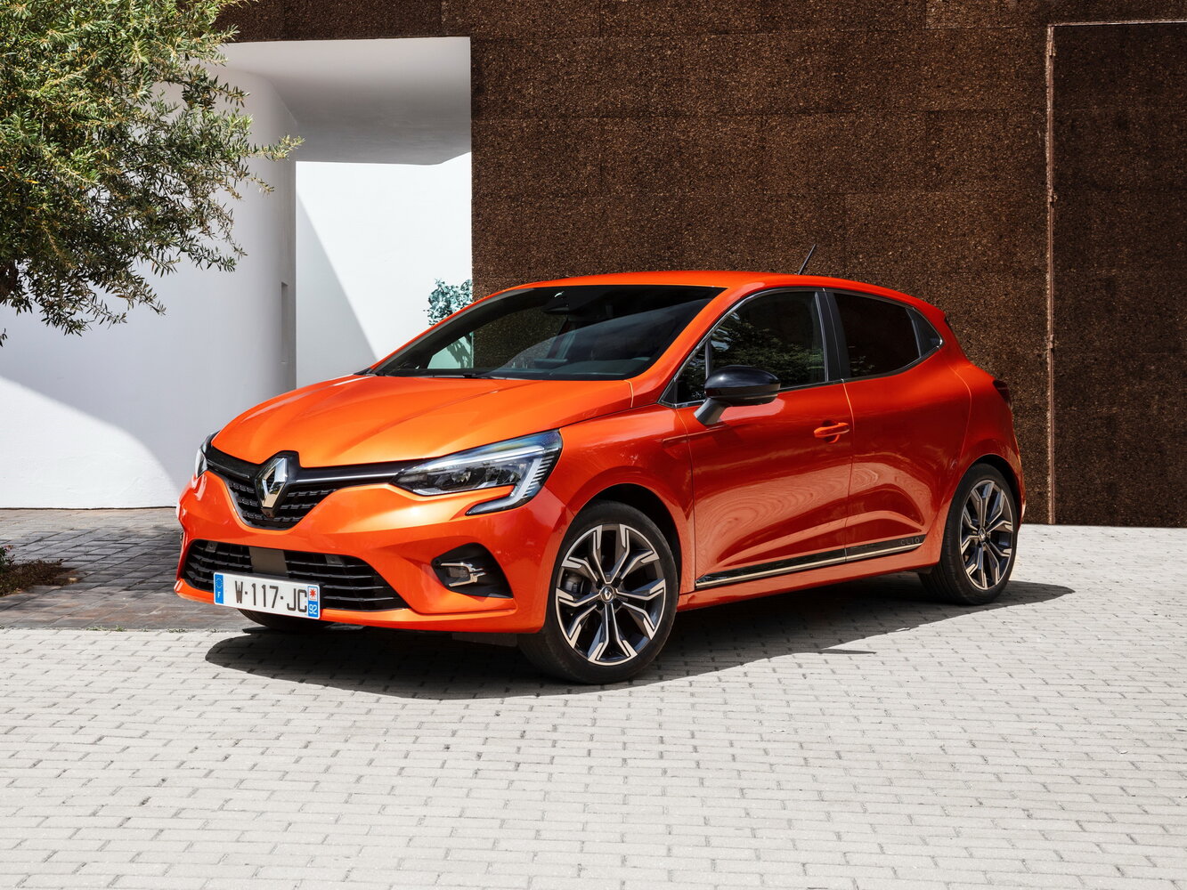Renault Clio V (2019-2026) - Хэтчбек 5 дв.