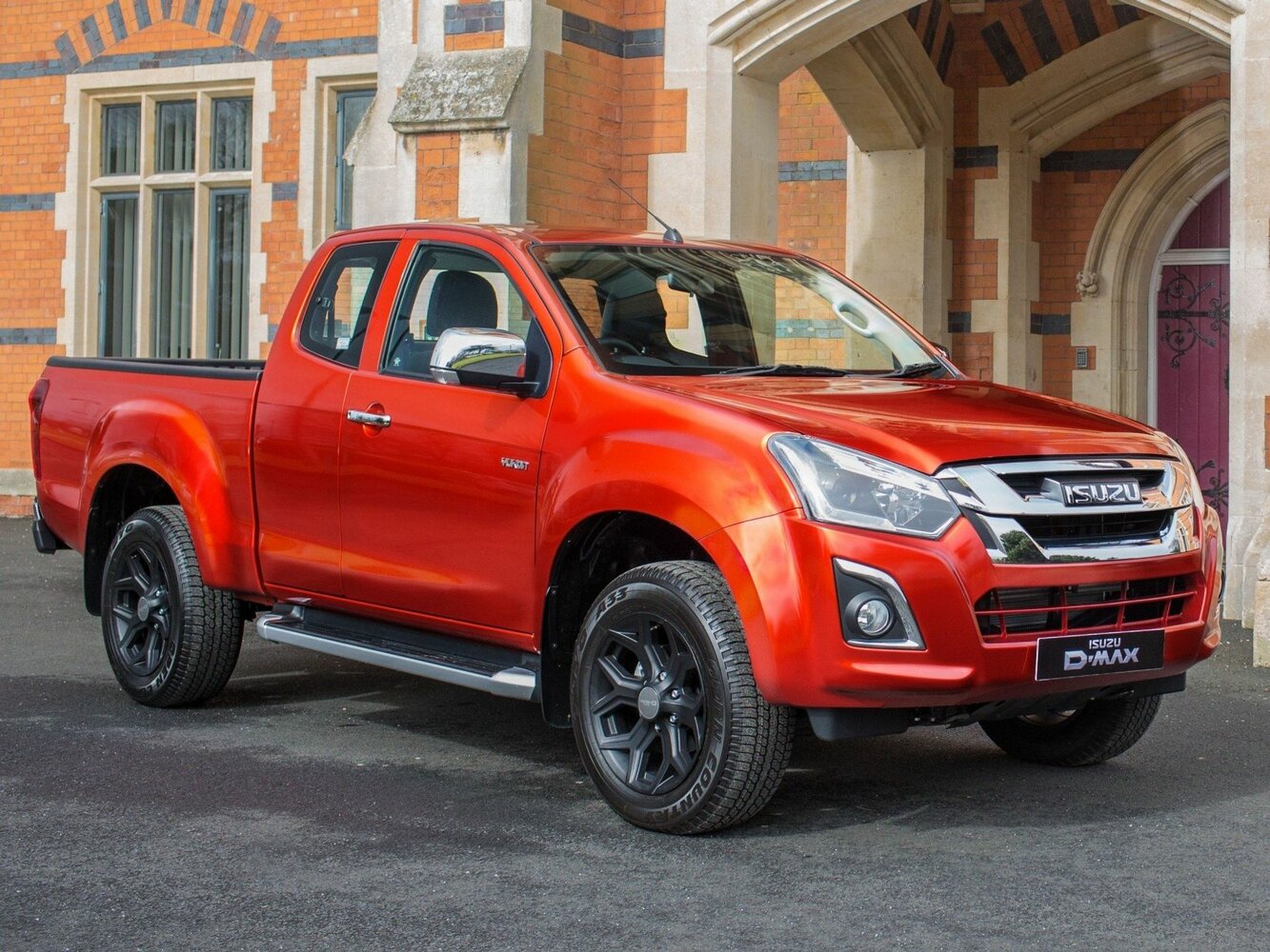 Isuzu D-Max II (2012-2023) - Пикап Полуторная кабина